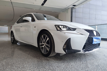 大理二手雷克萨斯IS 2017款 300 F SPORT