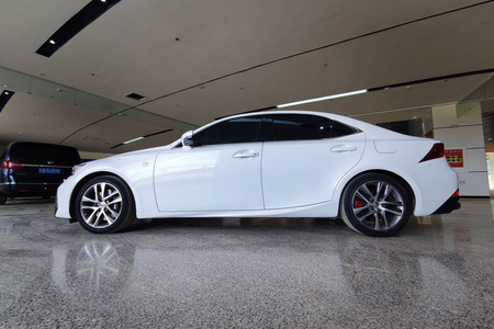 大理二手雷克萨斯IS 2017款 300 F SPORT